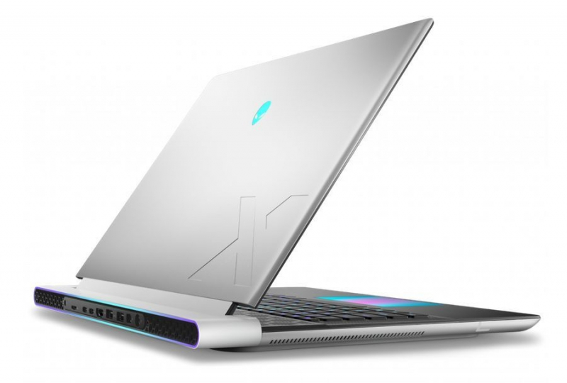 Лучший игровой ноутбук 2023: Alienware x16 (фото)