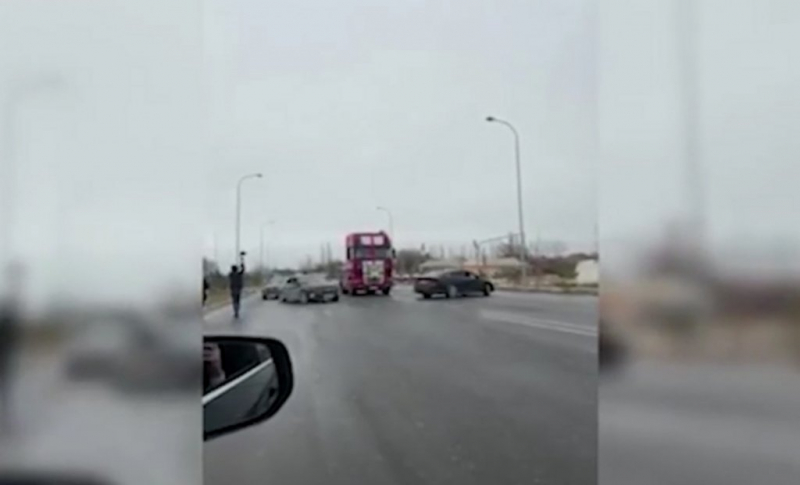 Инспекторы оштрафовали водителей, которые устроили в Джизаке свадебный хоровод на «Малибу» вокруг грузовика. Видео