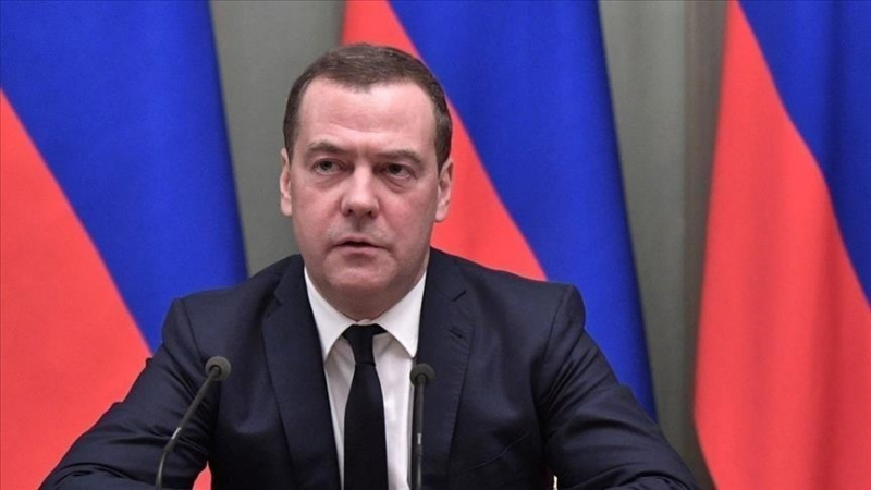 Медведев предрек «полное банкротство» украинской государственности