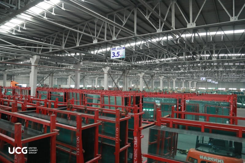 Крупный производитель стекла в Узбекистане стал частью АО «Кувасайцемент»