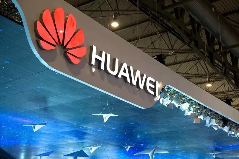Прибыль Huawei упала из-за санкций, но продажи выросли