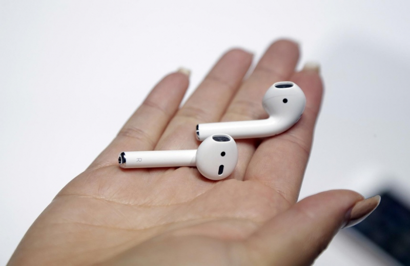 Как быстро и точно отличить поддельные наушники Apple AirPods от оригинальных (фото+видео)