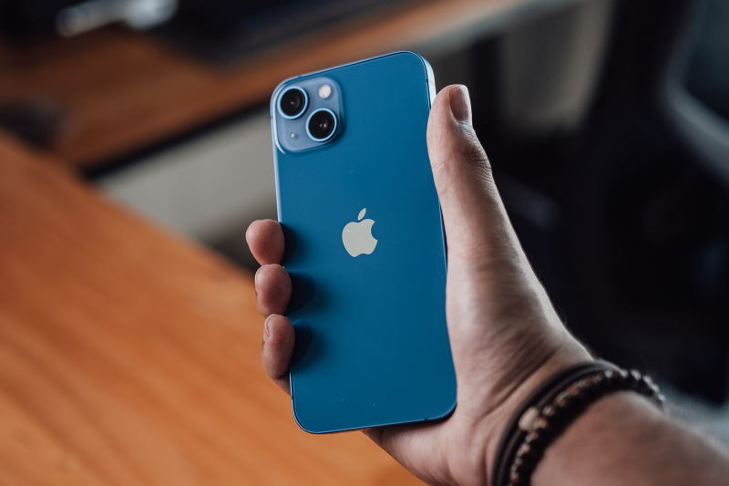 Сомнительная экономия. Все, что нужно знать о «серых» iPhone
