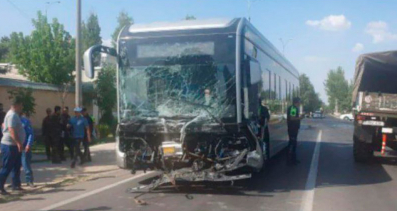 В Ташкенте произошло новое ДТП с участием электробуса. Один человек погиб  