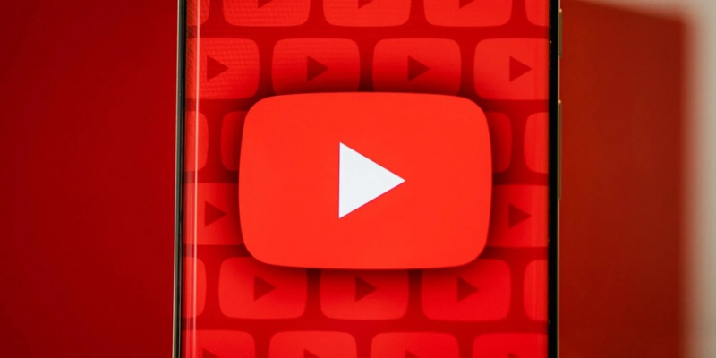 Пропуск рекламы на YouTube станет ещё сложнее