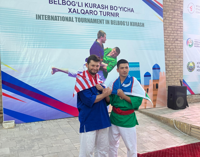 Американский борец узбекского происхождения завоевал бронзу на Международном фестивале этноспорта в Хиве