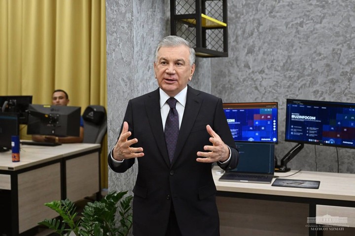 Шавкат Мирзиёев ознакомился с дальнейшими планами в сфере цифровых технологий