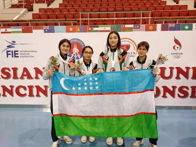 Шпажистки Узбекистана завоевали бронзу на Чемпионате Азии