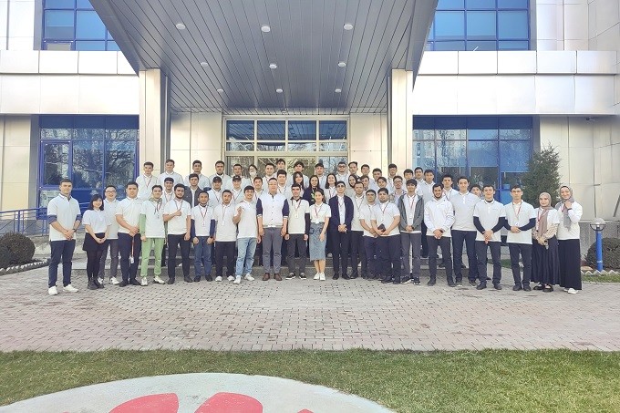 12 студентов Узбекистана отправятся в образовательный тур в Китай