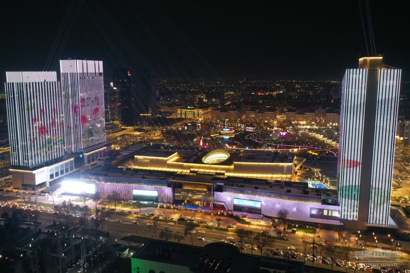 Президент побывал в новом Tashkent City Mall. Видео