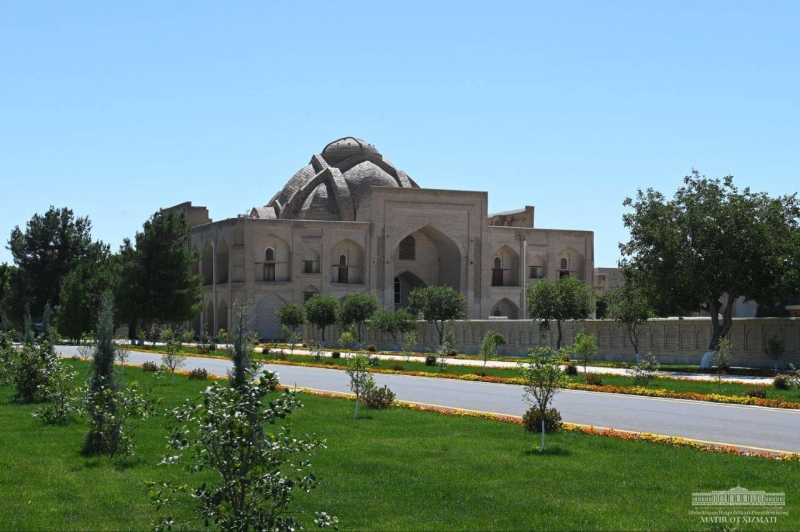 Шавкат Мирзиёев прибыл в Бухару