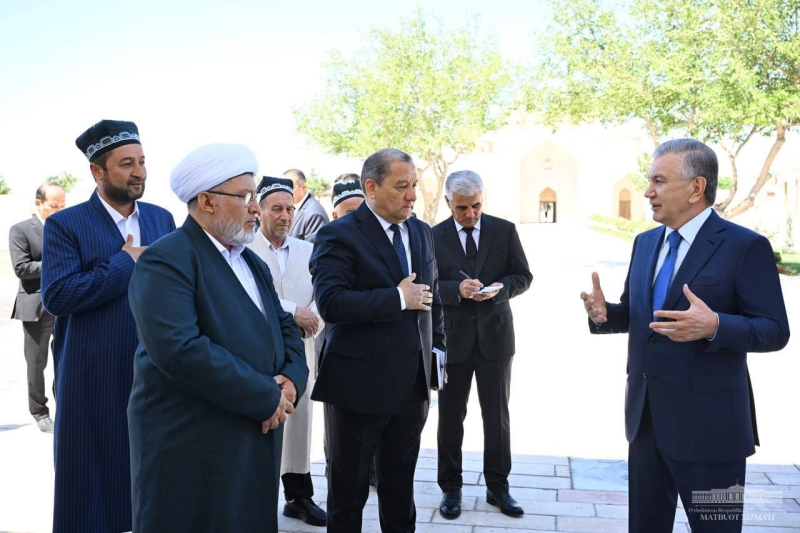 Шавкат Мирзиёев прибыл в Бухару