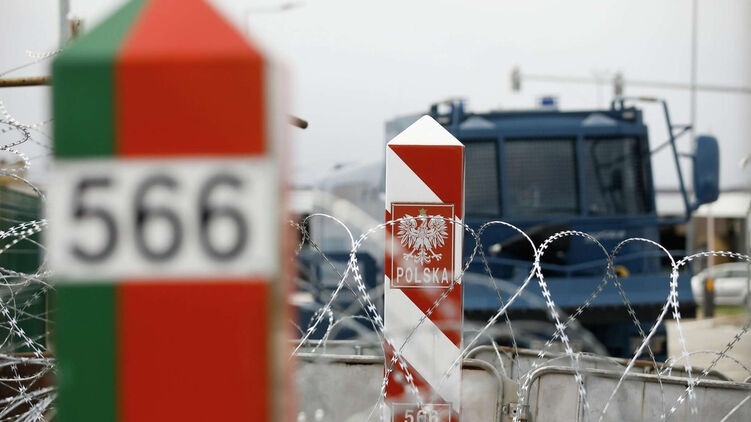Польша намерена закрыть границу с Беларусью