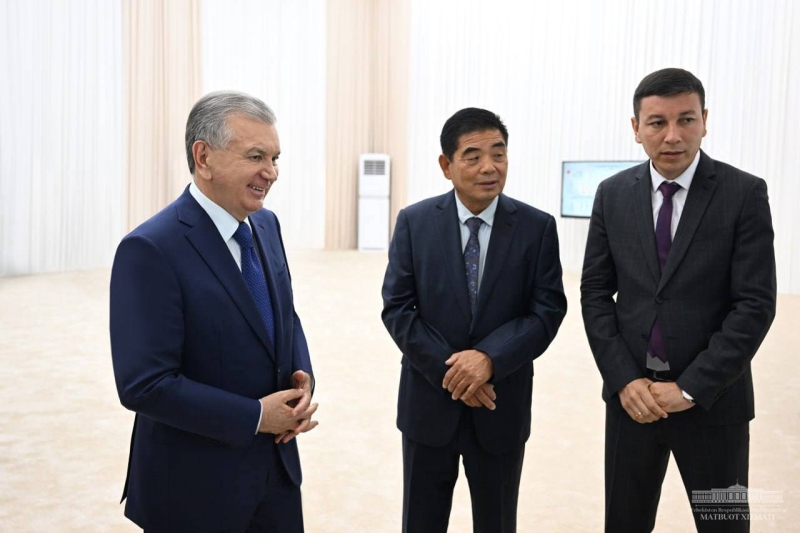 Президент дал старт первым инвестиционным проектам в технопарке Заамина