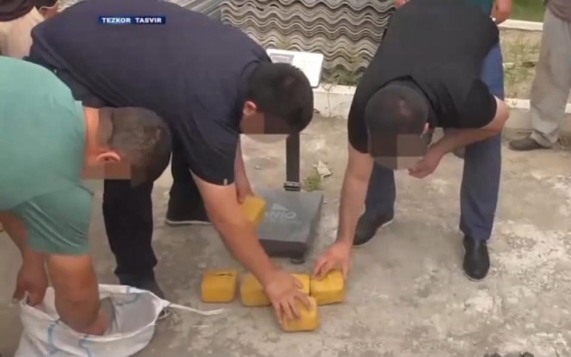 Сотрудники СГБ Узбекистана изъяли почти 26 килограммов гашиша, ввезенного из Таджикистана