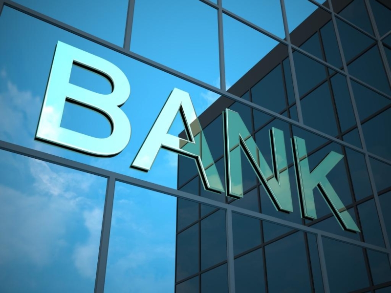 Узбекистанцев, хранящих деньги в банках, стало больше