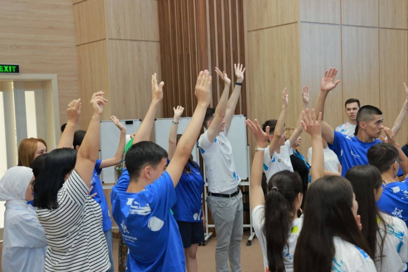 В Узбекистане стартовал Международный молодёжный экологический лагерь