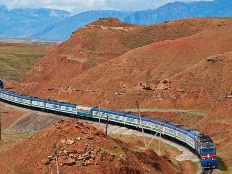 Железную дорогу из Китая в Узбекистан будет строить China Railway International