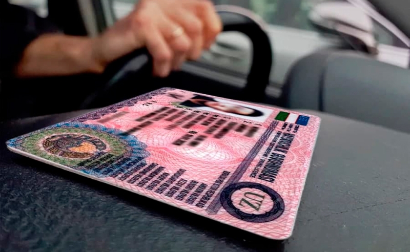 Теперь водительские права в Узбекистане можно оформить онлайн. Также их могут доставить по адресу