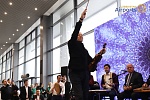 Национальная музыка в воздушной гавани. Ансамбль «Маком» впервые дал концерт в аэропорту Ташкента
