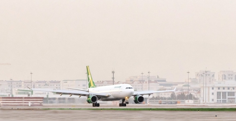 Turkmenistan Airlines отменила рейсы в Москву