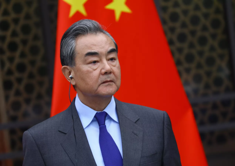 Глава МИД Китая Ван И посетит Узбекистан