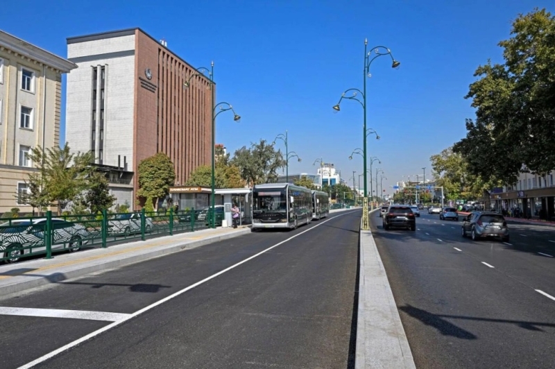 Один из автобусных маршрутов вернули на Шота Руставели. Теперь у него приоритет по BRT