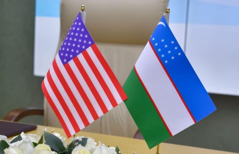 Власти Узбекистана намерены договориться с США об упрощении визового режима