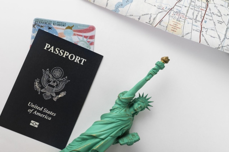 Администрацию Трампа подали в суд за приостановку выдачи иммиграционных виз гражданам 75 стран