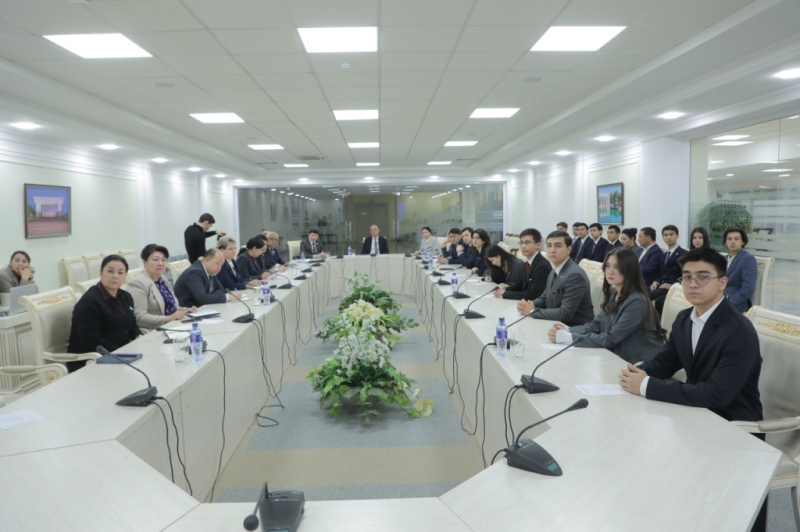 В Олий Мажлисе обсуждают внедрение ИИ-систем для анализа соцсетей